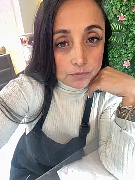 Snapshot of hotadhara01 chatting on November 4, 8:52 pm hotadhara01 online show from November 4, 8:52 pm