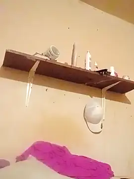 Snapshot of 125Delfin90 chatting on November 12, 6:14 am 125Delfin90 online show from November 12, 6:14 am