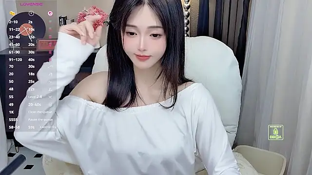 CeeKie online show from May 1, 9:25 am
