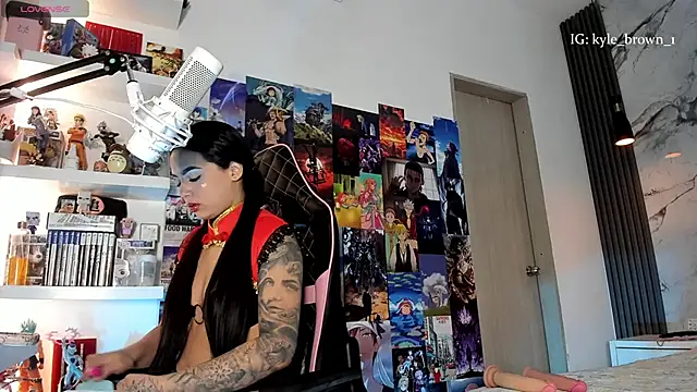 soy kylebrown online show from October 31, 3:57 pm