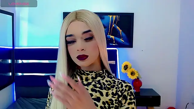 HANNAH BACKERS online show from September 22, 7:27 pm