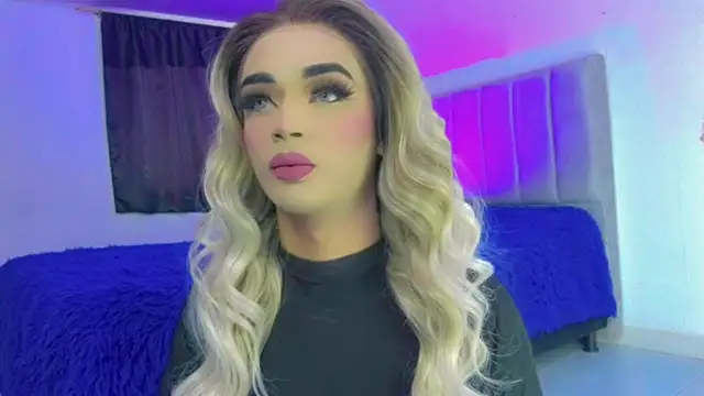 HANNAH BACKERS online show from November 20, 7:46 pm