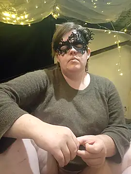 VeiledMuse online show from November 9, 1:15 am