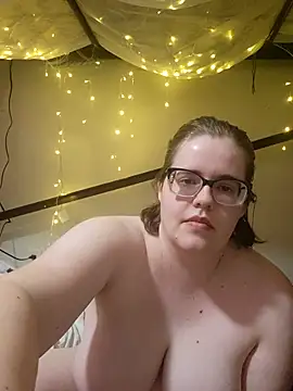 VeiledMuse online show from February 22, 2:13 am