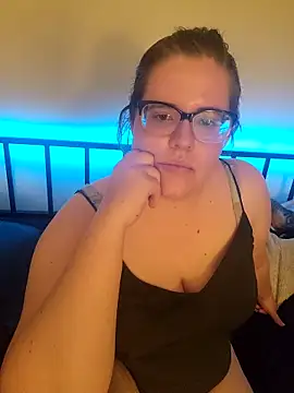 VeiledMuse online show from April 27, 2:20 am