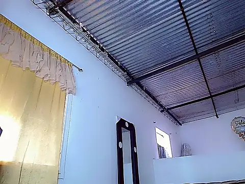 Snapshot of Anthonella_valentina chatting on April 22, 3:46 pm Anthonella valentina online show from April 22, 3:46 pm