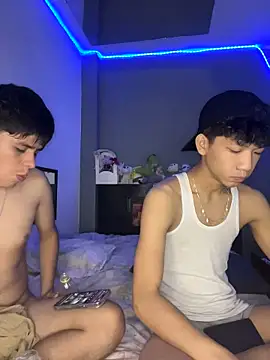 Kailertwink online show from June 29, 6:41 pm