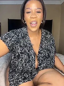 Snapshot of THICKBUNNYCHICKxxx chatting on November 4, 7:46 pm THICKBUNNYCHICKxxx online show from November 4, 7:46 pm