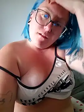 Snapshot of lablonde2025 chatting on September 16, 9:10 am lablonde2025 online show from September 16, 9:10 am