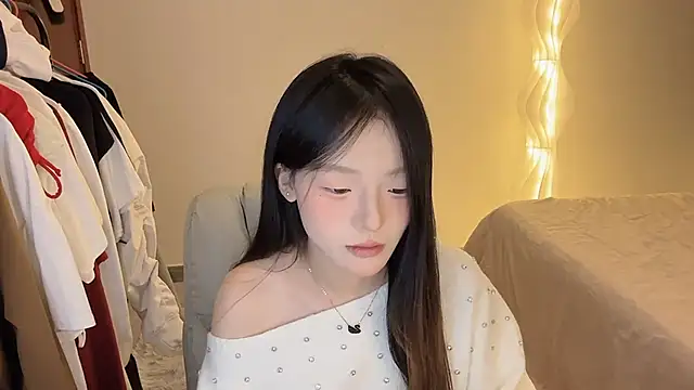 Robin-o3 online show from November 22, 9:30 am