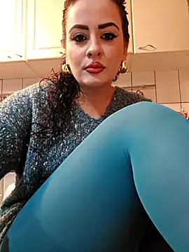 ShineBright88 online show from February 2, 8:40 pm