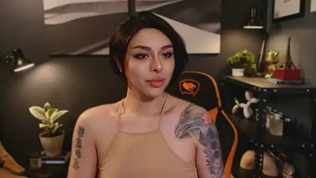 Snapshot of LUNACOCKSLAYER chatting on October 18, 3:42 am LUNACOCKSLAYER online show from October 18, 3:42 am