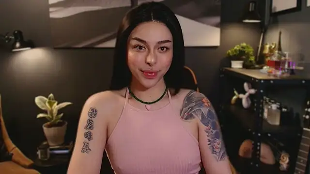 Snapshot of LUNACOCKSLAYER chatting on October 19, 12:44 am LUNACOCKSLAYER online show from October 19, 12:44 am