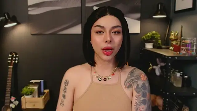 Snapshot of LUNACOCKSLAYER chatting on October 22, 11:26 pm LUNACOCKSLAYER online show from October 22, 11:26 pm