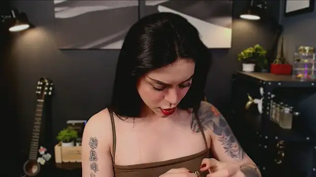 Snapshot of LUNACOCKSLAYER chatting on November 11, 6:46 am LUNACOCKSLAYER online show from November 11, 6:46 am