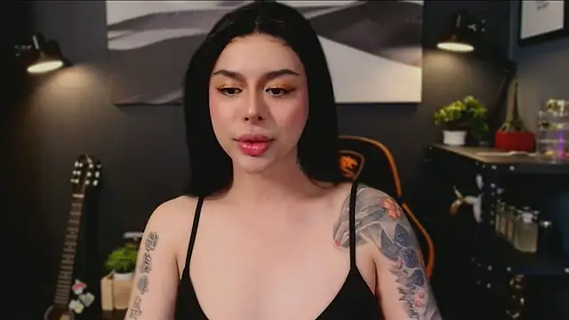 Snapshot of LUNACOCKSLAYER chatting on November 14, 2:27 pm LUNACOCKSLAYER online show from November 14, 2:27 pm