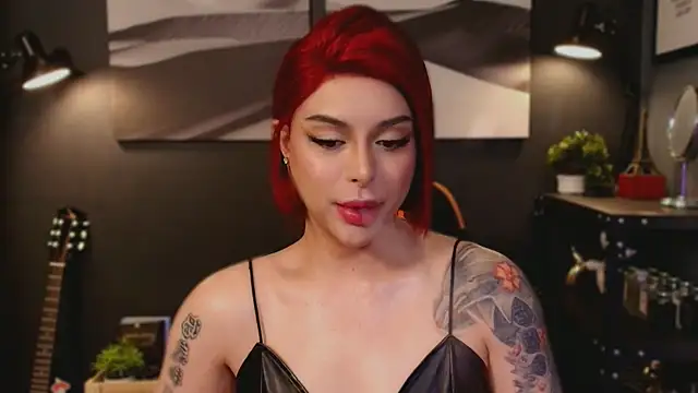 Snapshot of LUNACOCKSLAYER chatting on December 18, 12:38 am LUNACOCKSLAYER online show from December 18, 12:38 am