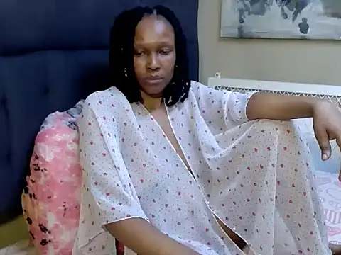 NaughtyMILFxox online show from September 10, 6:13 am