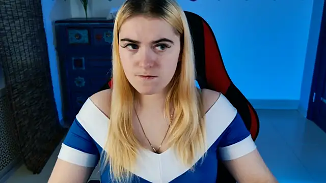 Snapshot of Stef_Nicks chatting on October 23, 9:08 am Stef Nicks online show from October 23, 9:08 am