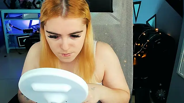 Snapshot of Stef_Nicks chatting on November 24, 9:09 am Stef Nicks online show from November 24, 9:09 am