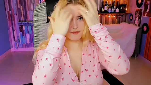 Stef Nicks online show from January 13, 9:58 am