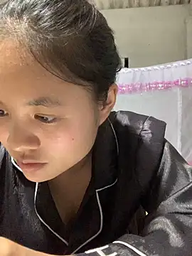 Snapshot of NhuFox chatting on September 12, 1:33 pm NhuFox online show from September 12, 1:33 pm