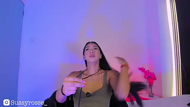 Snapshot of Sussyrosse_ chatting on September 17, 9:05 pm Sussyrosse  online show from September 17, 9:05 pm