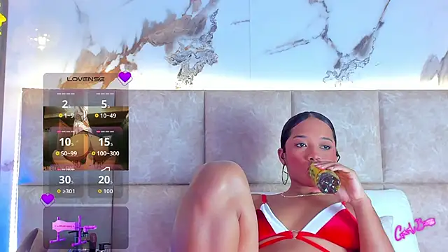 Snapshot of KarolBlanco chatting on June 18, 7:18 pm KarolBlanco online show from June 18, 7:18 pm