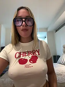 miagarcia250 online show from April 29, 2:59 am