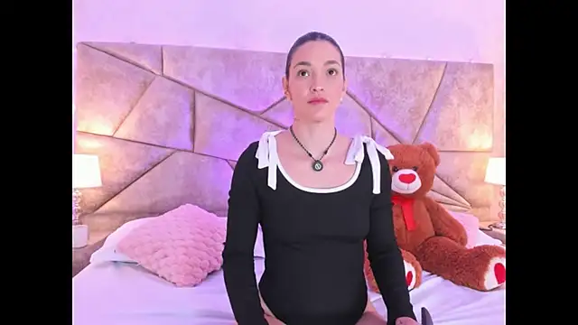 ClaradelMar online show from April 28, 10:31 am
