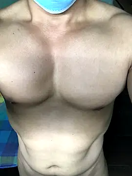 Snapshot of Huynh-duc-huy chatting on November 18, 7:35 am Huynh-duc-huy online show from November 18, 7:35 am