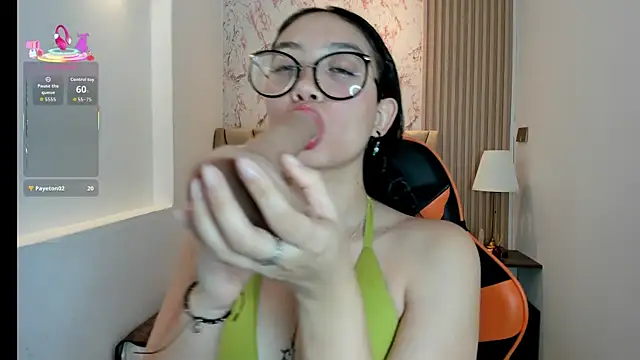 Snapshot of Yuna__Min chatting on September 23, 12:08 pm Yuna  Min online show from September 23, 12:08 pm