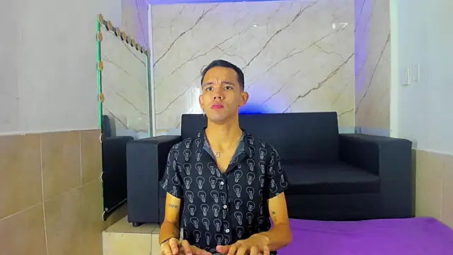 Snapshot of jeremytonner chatting on September 21, 3:41 am jeremytonner online show from September 21, 3:41 am