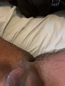 A Damn Hard Cock online show from June 19, 6:18 am