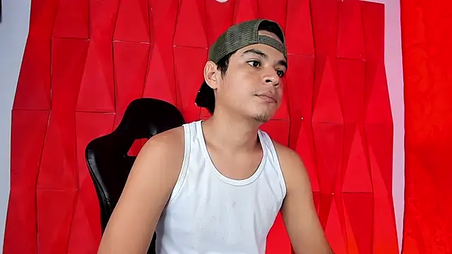 Snapshot of edy_play chatting on May 21, 9:11 pm edy play online show from May 21, 9:11 pm