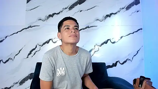 Snapshot of edy_play chatting on June 8, 3:01 pm edy play online show from June 8, 3:01 pm