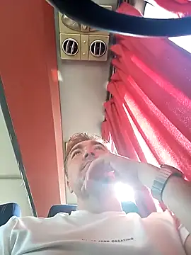 Snapshot of mert0359 chatting on September 9, 1:21 pm mert0359 online show from September 9, 1:21 pm