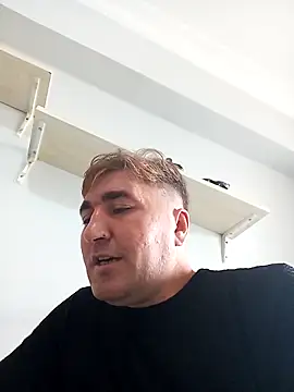 Snapshot of mert0359 chatting on October 4, 9:51 am mert0359 online show from October 4, 9:51 am