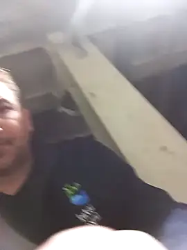 Snapshot of mert0359 chatting on November 12, 7:24 pm mert0359 online show from November 12, 7:24 pm