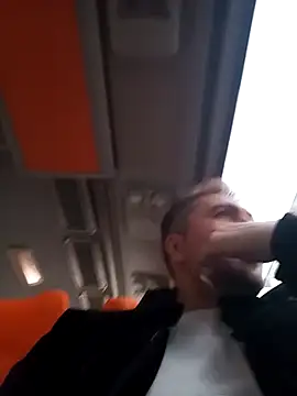 Snapshot of mert0359 chatting on November 23, 1:22 pm mert0359 online show from November 23, 1:22 pm