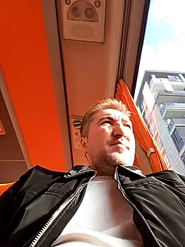 Snapshot of mert0359 chatting on November 26, 12:28 pm mert0359 online show from November 26, 12:28 pm