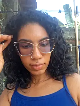 Snapshot of RavenShyfit chatting on October 19, 6:30 pm RavenShyfit online show from October 19, 6:30 pm