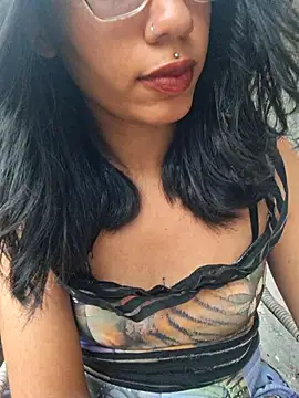 Snapshot of RavenShyfit chatting on November 14, 8:40 pm RavenShyfit online show from November 14, 8:40 pm