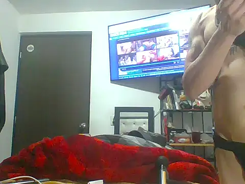 Snapshot of mexhotbi chatting on October 1, 7:47 am mexhotbi online show from October 1, 7:47 am