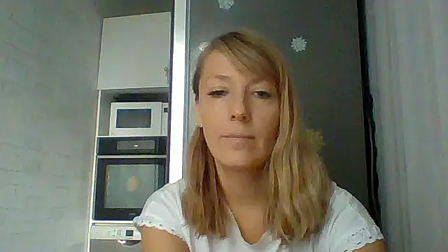 Snapshot of Vexxaa chatting on December 14, 12:43 pm Vexxaa online show from December 14, 12:43 pm