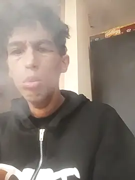 Snapshot of lusiboy96 chatting on September 29, 7:57 am lusiboy96 online show from September 29, 7:57 am