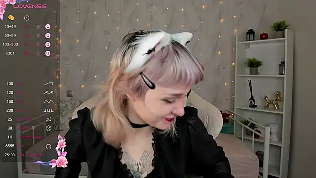 Tori Cutie online show from October 16, 12:11 am