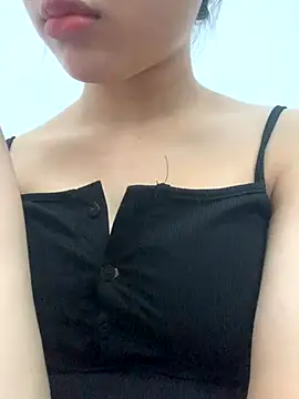 Snapshot of Nguyenha11 chatting on September 20, 6:25 am Nguyenha11 online show from September 20, 6:25 am