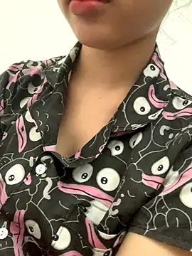 Snapshot of Nguyenha11 chatting on October 1, 7:36 am Nguyenha11 online show from October 1, 7:36 am