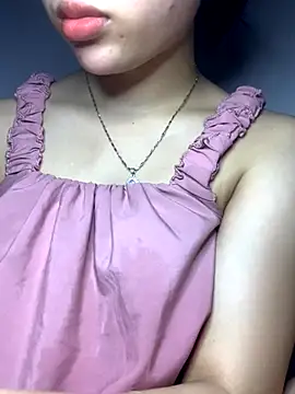 Snapshot of Nguyenha11 chatting on October 30, 10:06 am Nguyenha11 online show from October 30, 10:06 am